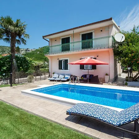 Radobiljska Cesta Iii *